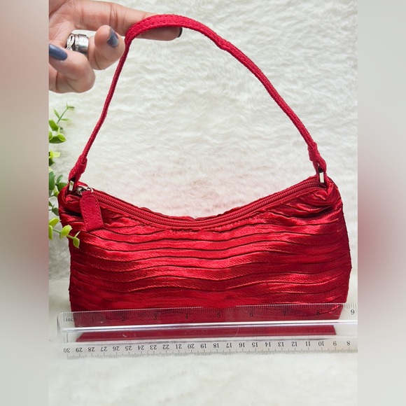 Lancome Red Pleated Shoulder Bag - Picture 4 of 6